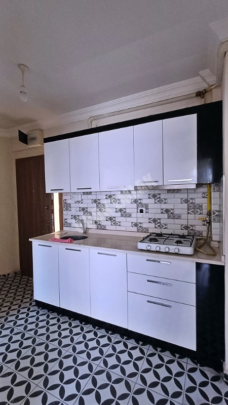 AFYON ÜÇOK EMLAKTAN ERENLER MAH YATIRIMLIK SATILIK EŞYALI 2+0 DAİRE