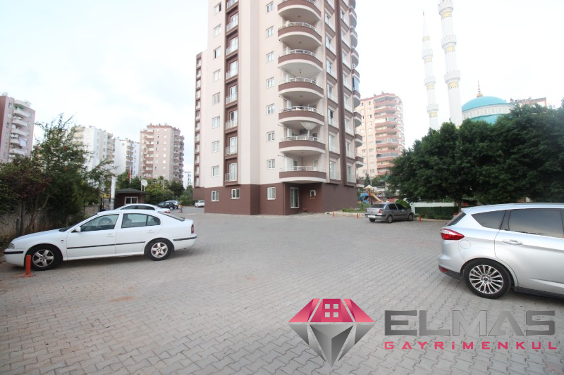 Elmas'tan Batıkent’te Havuzlu Deniz Manzaralı 4+1