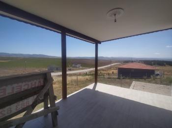 GÜVENAY - ÇORUM PAŞA KÖY MEVKİ 500 M² SATILIK EVLİ HOBİ BAHÇESİ