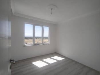 GÜVENAY - ÇORUM PAŞA KÖY MEVKİ 500 M² SATILIK EVLİ HOBİ BAHÇESİ