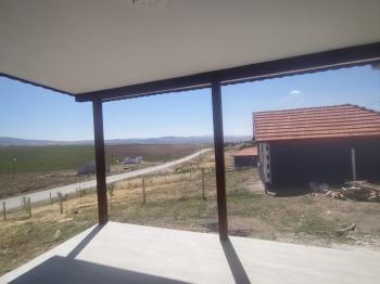 GÜVENAY - ÇORUM PAŞA KÖY MEVKİ 500 M² SATILIK EVLİ HOBİ BAHÇESİ