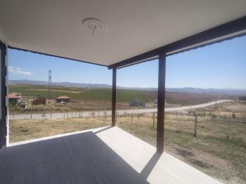 GÜVENAY - ÇORUM PAŞA KÖY MEVKİ 500 M² SATILIK EVLİ HOBİ BAHÇESİ