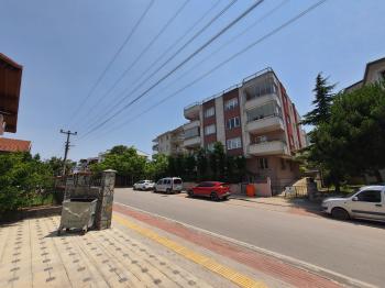 Hakan Durmuş'dan Eğitimciler Caddesi Üzerinde  170 m2 Isı Yalıtımlı  3+1 Daire