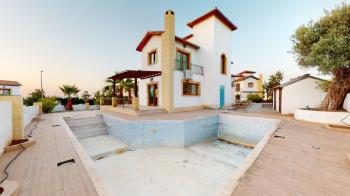 SATILIK İNANILMAZ 3+1 DENIZ MANZARALI VİLLA