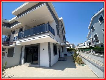 Didim'de Satılık 4+1 Yazlık Villa