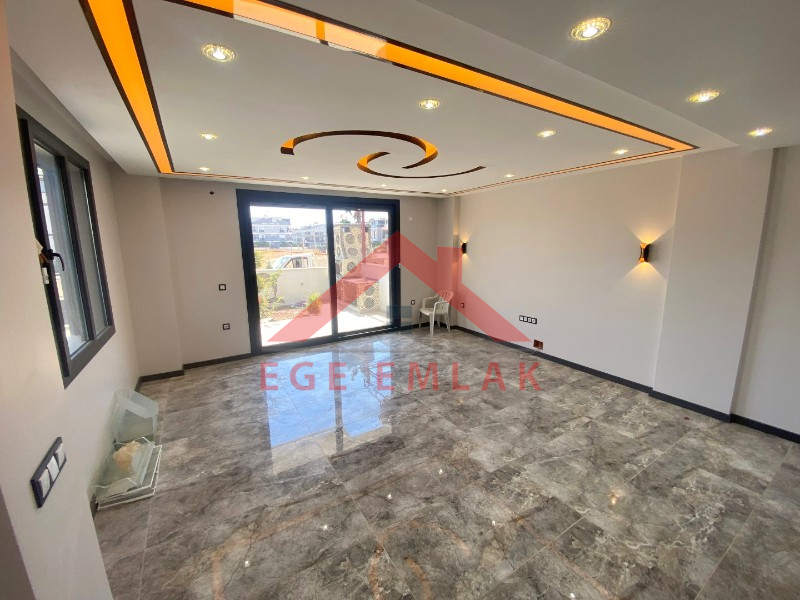 Didim'de Satılık 4+1 Yazlık Villa