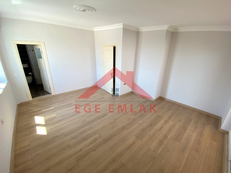 Didim'de 3+1 Ayrı Mutfaklı Satılık Dubleks Daire