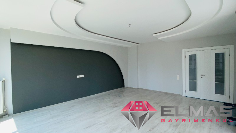 Elmas’tan Akdeniz Mah. Eşsiz Konumda Site İçi 3+1