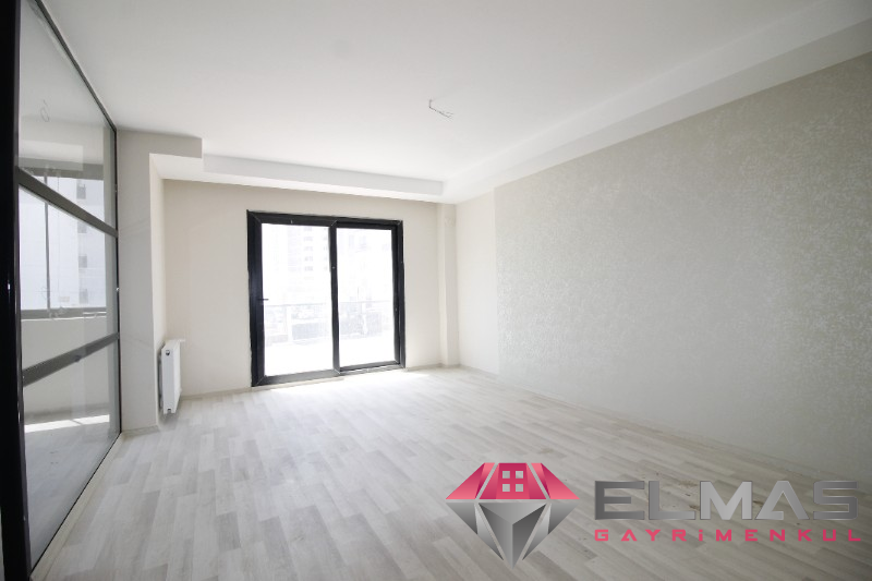 Elmas’tan Akdeniz Mah.’De Cepheleri Açık Konsept Projede Kiralık 3+1