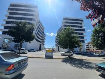 Güvenay - Çorum Uzay Tuzcu Residence 736 M² Kiralık Dükkan