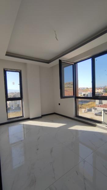 GÜVENAY - ÇORUM BAHÇELİEVLER BAHABEY SONU SATILIK 4+1 VİLLA