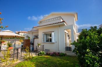 Girne Doğanköy'de 620m2 arsa büyüklüğü içinde,Özel Yüzme Havuzlu,Satılık 3+1 Villa
