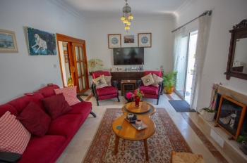 Girne Doğanköy'de 620m2 arsa büyüklüğü içinde,Özel Yüzme Havuzlu,Satılık 3+1 Villa