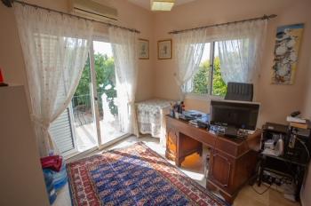 Girne Doğanköy'de 620m2 arsa büyüklüğü içinde,Özel Yüzme Havuzlu,Satılık 3+1 Villa