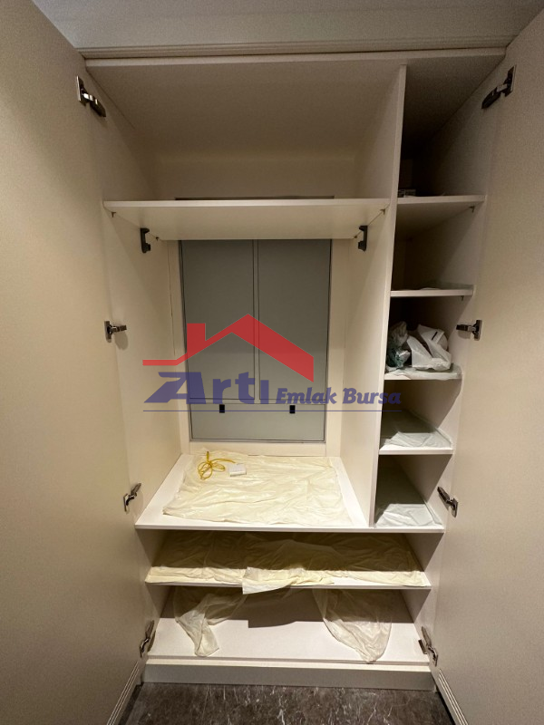 ARTI'DAN BÜYÜKYALI'DA SATILIK DENİZ MANZARALI LÜKS DAİRE