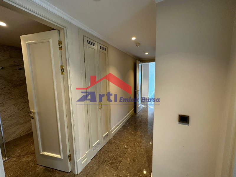 ARTI'DAN BÜYÜKYALI'DA SATILIK DENİZ MANZARALI LÜKS DAİRE