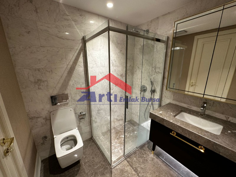 ARTI'DAN BÜYÜKYALI'DA SATILIK DENİZ MANZARALI LÜKS DAİRE