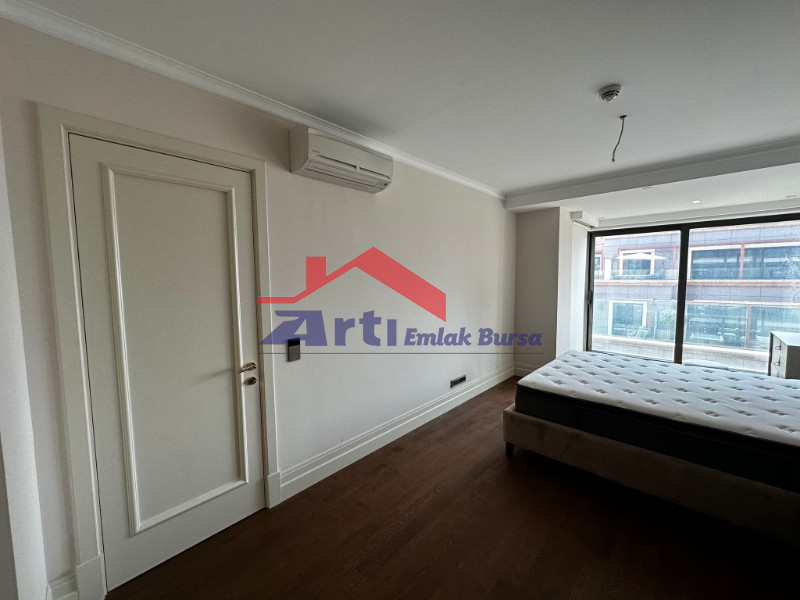 ARTI'DAN BÜYÜKYALI'DA SATILIK DENİZ MANZARALI LÜKS DAİRE