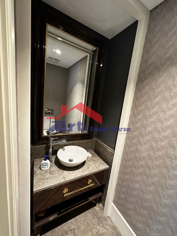 ARTI'DAN BÜYÜKYALI'DA SATILIK DENİZ MANZARALI LÜKS DAİRE