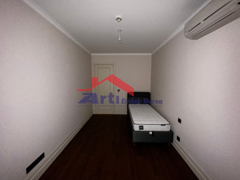 ARTI'DAN BÜYÜKYALI'DA SATILIK DENİZ MANZARALI LÜKS DAİRE