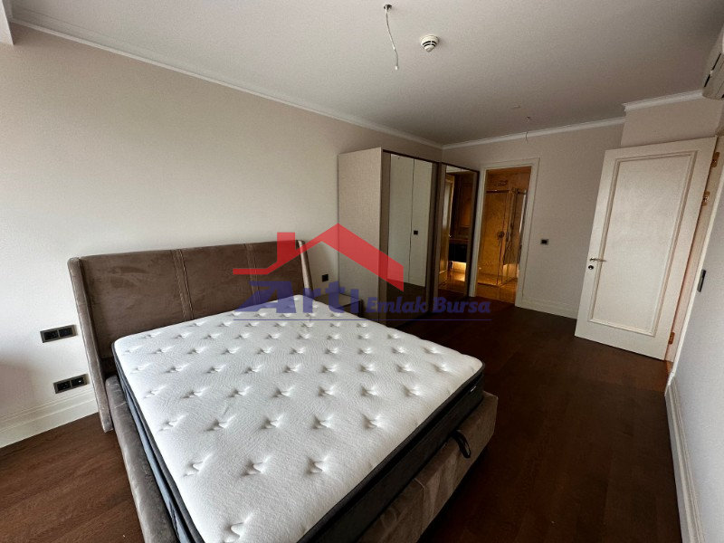 ARTI'DAN BÜYÜKYALI'DA SATILIK DENİZ MANZARALI LÜKS DAİRE