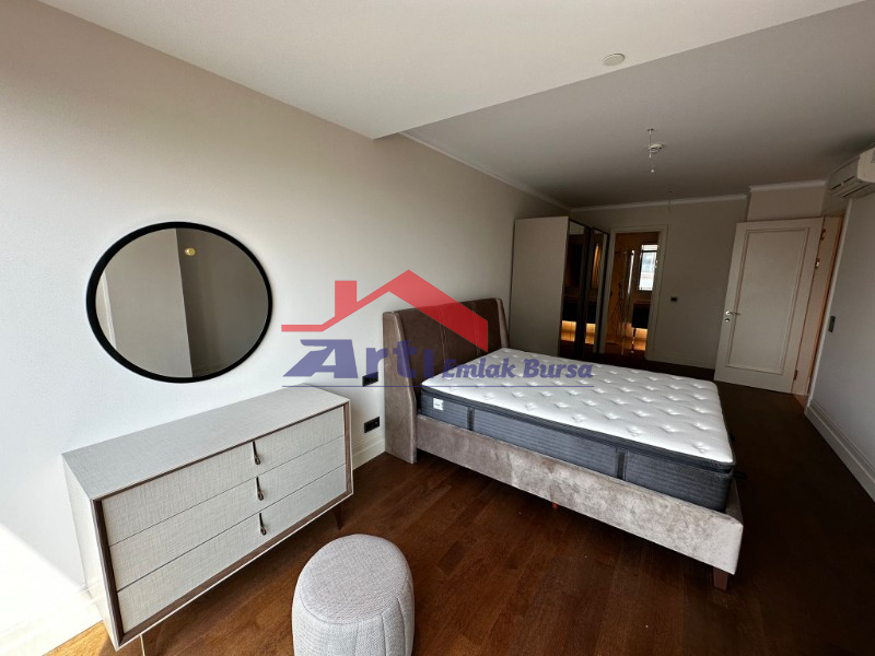 ARTI'DAN BÜYÜKYALI'DA SATILIK DENİZ MANZARALI LÜKS DAİRE