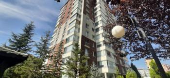 Eryaman İnci park sitesinde Kiralık 3+1 Daire 