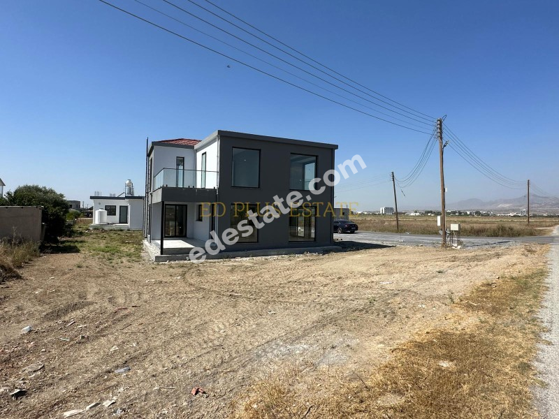 Lefkoşa Balıkesir'de Tam Müstakil Satılık 4+1 Yeni Villa