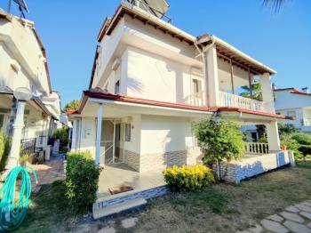 Didim Işık Sitesinde Satılık Villa Tipi İkiz Yazlık