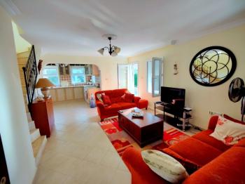 Didim Işık Sitesinde Satılık Villa Tipi İkiz Yazlık