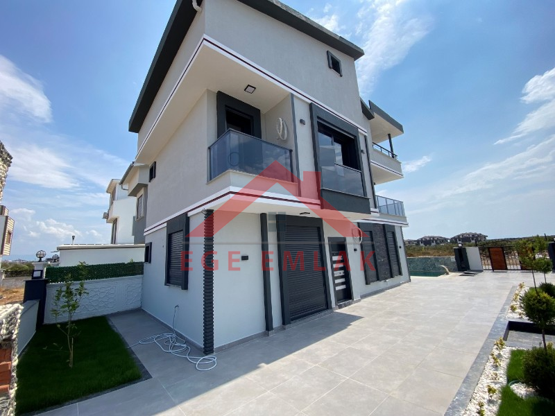 Didim'de Satılık 3+1 Ayrı Mutfaklı Müstakil  Sıfır Villa