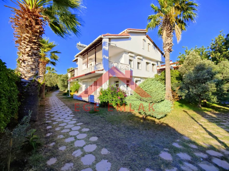 Didim Işık Sitesinde Satılık Villa Tipi İkiz Yazlık