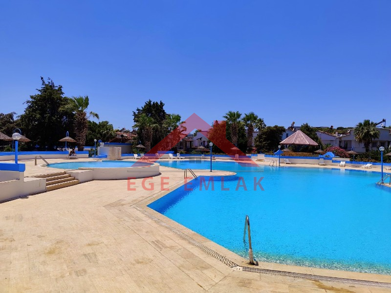 Didim Işık Sitesinde Satılık Villa Tipi İkiz Yazlık