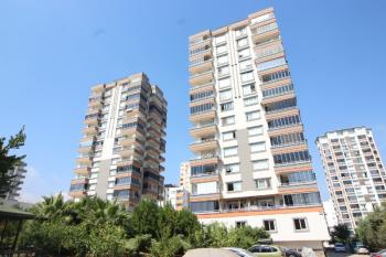 Elmas’tan Üniversite Caddesi’nin Kalbinde Bağımsız 3+1
