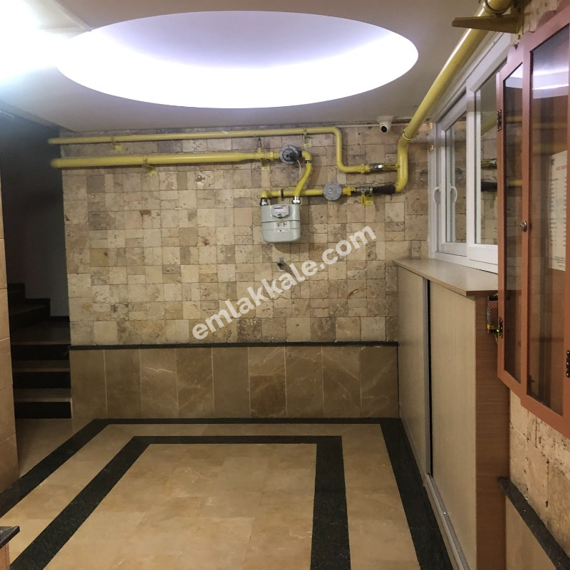 İzmir Karşıyaka Yalı Mahallesinde Satılık 3+1 Lüx Daire 