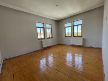 GÜVENAY - ÇORUM 5.CADDE CİVARI 3+1 KİRALIK DAİRE 