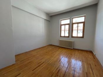 GÜVENAY - ÇORUM 5.CADDE CİVARI 3+1 KİRALIK DAİRE 