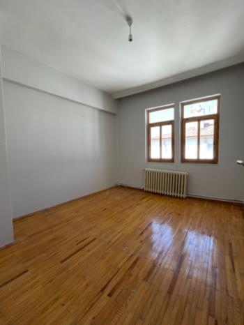 GÜVENAY - ÇORUM 5.CADDE CİVARI 3+1 KİRALIK DAİRE 
