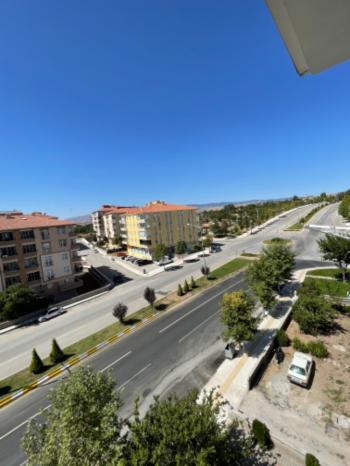 GÜVENAY - ÇORUM 5.CADDE CİVARI 3+1 KİRALIK DAİRE 