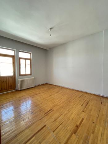 GÜVENAY - ÇORUM 5.CADDE CİVARI 3+1 KİRALIK DAİRE 