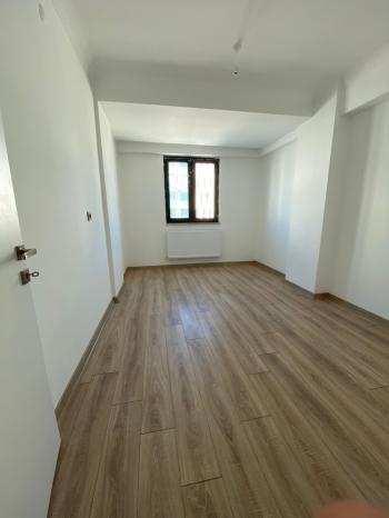 GÜVENAY - ÇORUM MEHMET AKİF ERSOY 1.CADDE ÜZERİ SATLIK SIFIR  3+1 DAİRE