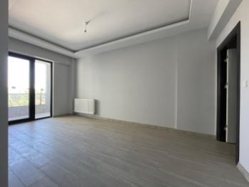 GÜVENAY - ÇORUM DR. İLHAN GÜREL CAD. KAHVELEN CİVARI SIFIR 3+1 DAİRE 