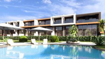 Kıbrıs İskele Long Beach Bölgesinde Site İçerisinde Satılık 1+1Bahçe katı ve Teras Daire