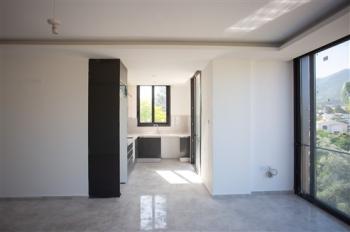 Girne Ballapais'de 3 Yatak Odalı, Satılık Daire