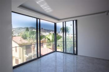 Girne Ballapais'de 3 Yatak Odalı, Satılık Daire