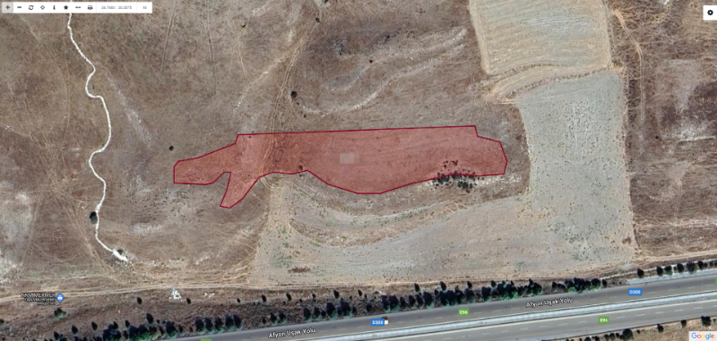 AFYON ÜÇOK EMLAKTAN SİNANPAŞA / AKÖREN KÖYÜNDE SATILIK 6.051M² TARLA