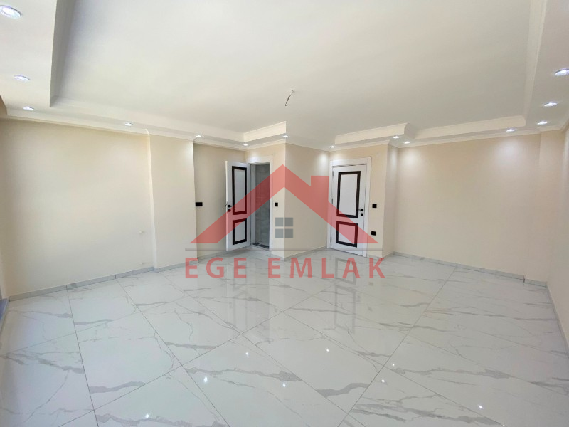 Didim Efeler Mahallesinde Satılık 6+1 Villa