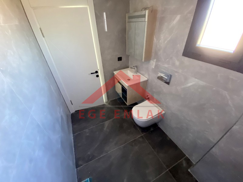 Didim'de Satılık Deniz Manzaralı 4+1 Villa