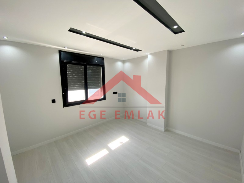 Didim'de Satılık Deniz Manzaralı 4+1 Villa