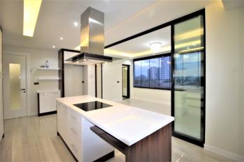 Portakal’da Cepheleri Açık Havuzlu Doğalgazlı Site İçi 4+1